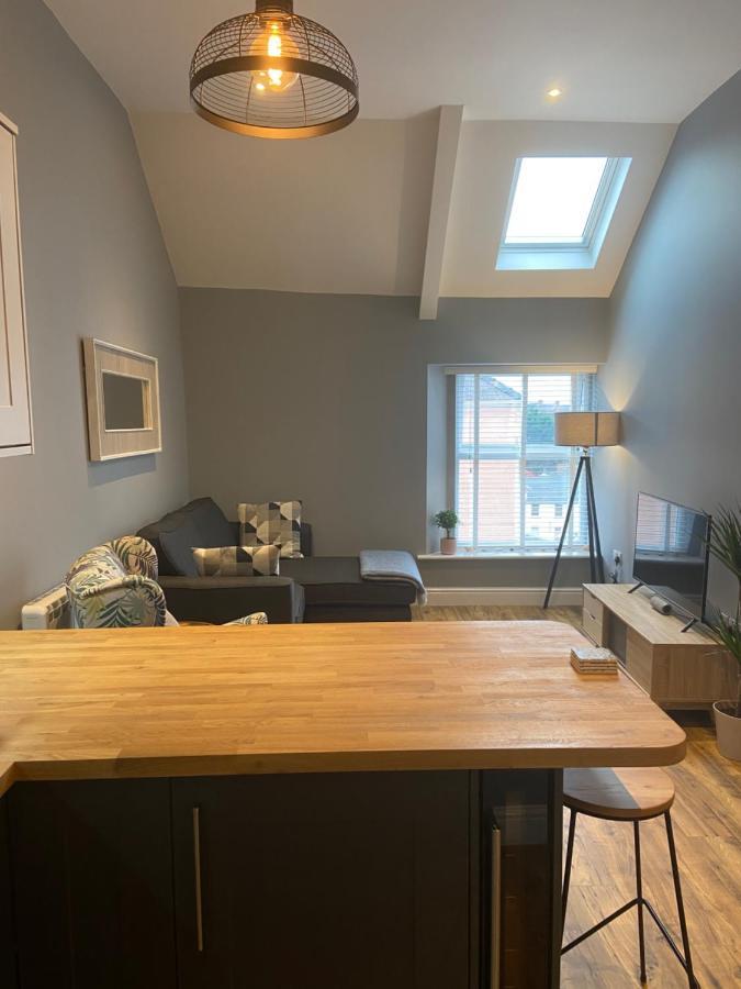 Stylish Tenby Apartment, Great Location, Parking المظهر الخارجي الصورة